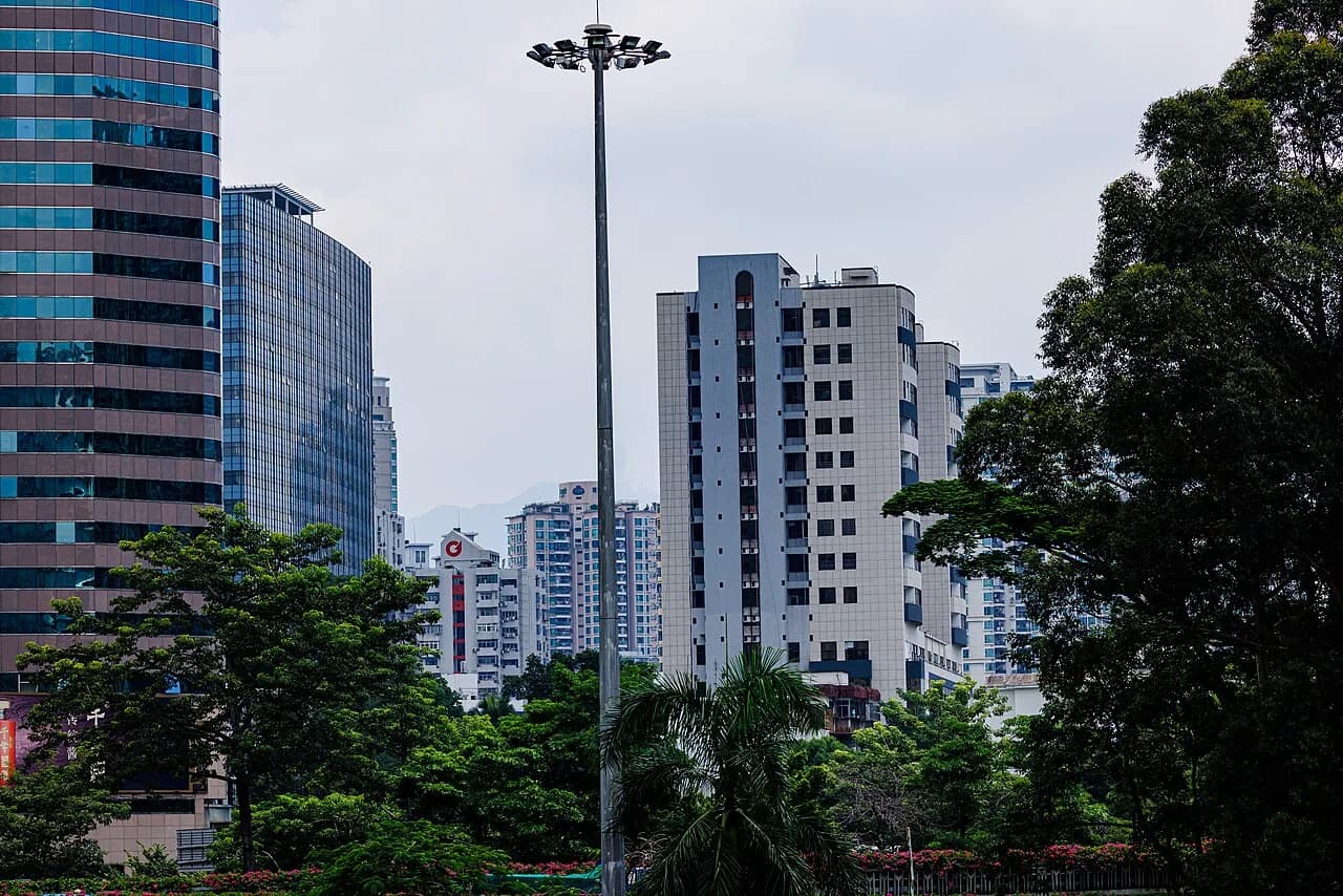 Shenzhen People's Hospital — Hospital exterior · photographed in 2023